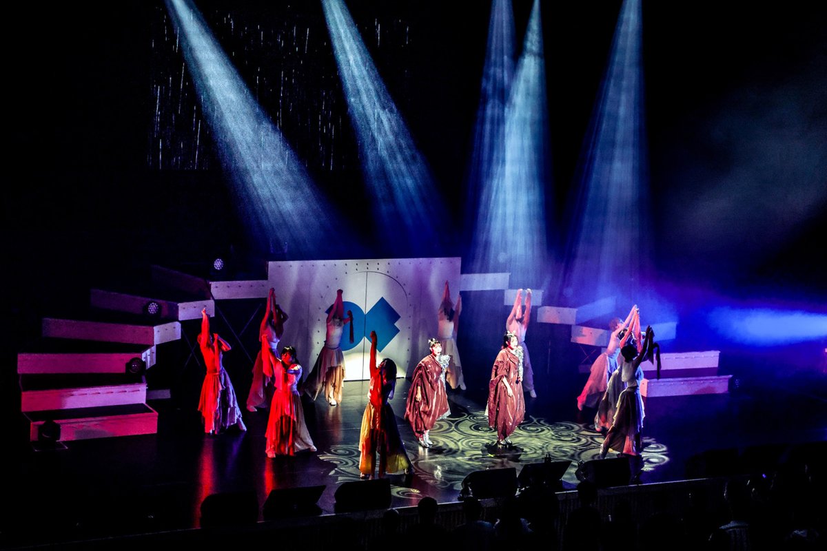 『harmoe 4th LIVE “s i k i”』岩田陽葵＆小泉萌香“月人”ライブ！DAY1公式レポート公開【写真7枚】 edgeline-tokyo.com/entertainment/…

後はみんなで手を左右に振り、気持ちをひとつにして、最高の夏の思い出になったライブ
#harmoe