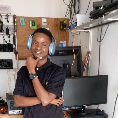 AfriAluTech TEGE👨‍💻 tweet media