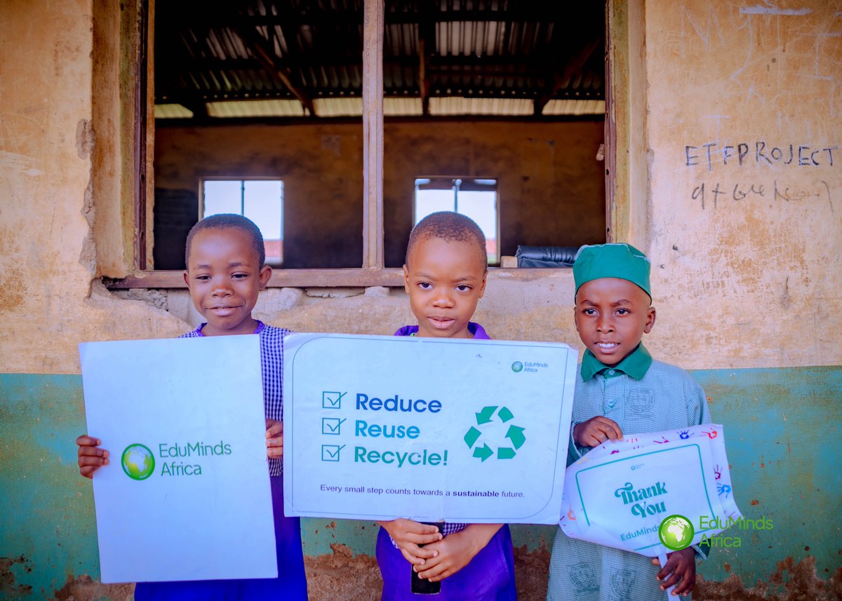edumindsafrica's tweet image. Outreach matters: empowering children with climate knowledge is how we secure the planet’s future. 🌎📚 

#edumindsafrica #greenertomorrow #sdg #sdg4 #sdg13