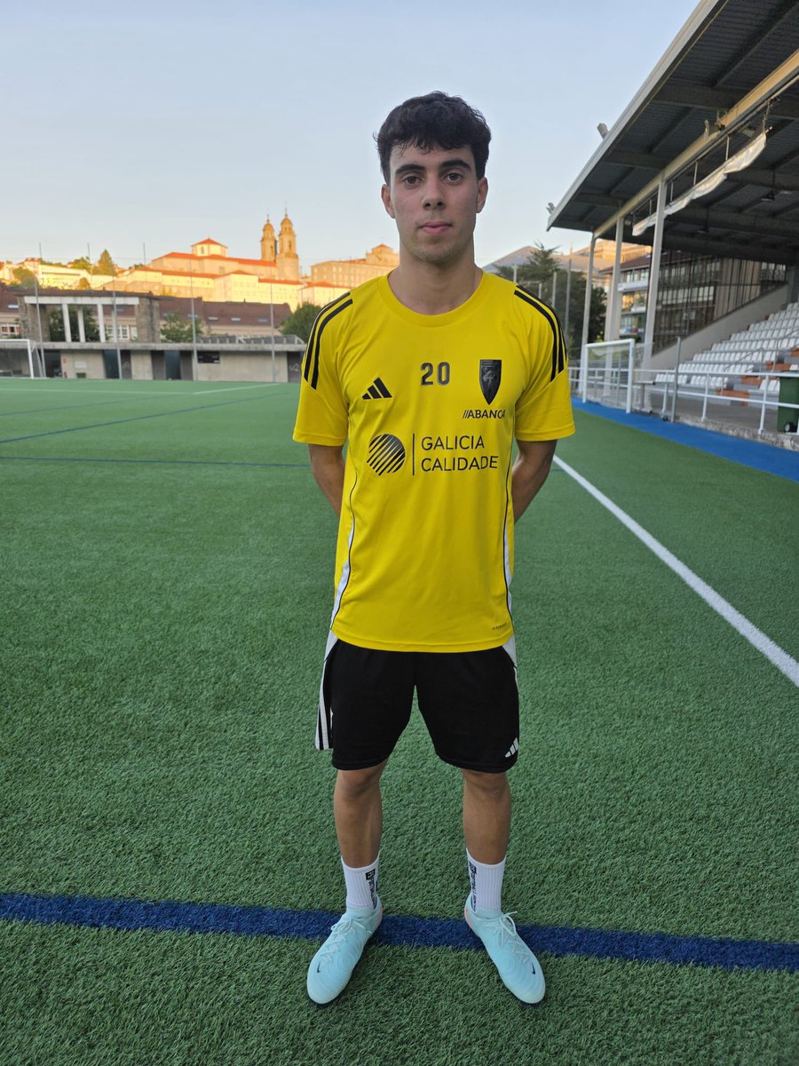 Canteira Picheleira (@cantpicheleira) on Twitter photo 🚨𝐅𝐈𝐂𝐇𝐀𝐗𝐄 𝐗𝐔𝐕𝐄𝐍𝐈𝐋 𝐀
✍🏻 Carlos Santana
⚽️ Do ano 2007, procedente do Imperator O.A.R.
🤍🩵 O Xuvenil A da <a href="/SD_Compostela/">S.D. Compostela</a> suma un efectivo para a defensa coa chegada de Carlos, que conta con experiencia no fútbol base coruñés
🤝 Benvido á #CanteiraPicheleira 🚨𝐅𝐈𝐂𝐇𝐀𝐗𝐄 𝐗𝐔𝐕𝐄𝐍𝐈𝐋 𝐀
✍🏻 Carlos Santana
⚽️ Do ano 2007, procedente do Imperator O.A.R.
🤍🩵 O Xuvenil A da <a href="/SD_Compostela/">S.D. Compostela</a> suma un efectivo para a defensa coa chegada de Carlos, que conta con experiencia no fútbol base coruñés
🤝 Benvido á #CanteiraPicheleira