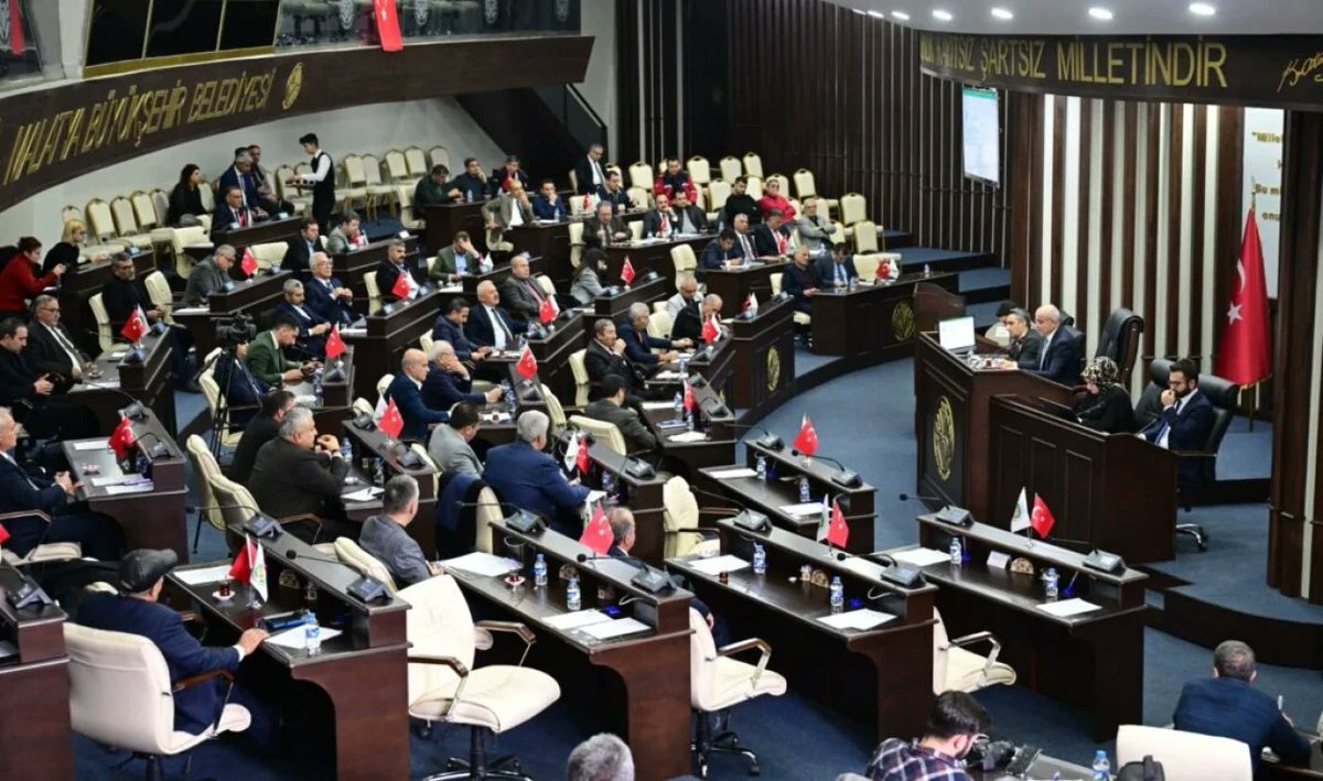 Malatya'da Gençler Geçinemiyor, Meclis Nikâh Parasına Takıldı!

malatyakalitehaber.com/manset/malatya…

#malatya #malatyahaberleri #Nikah