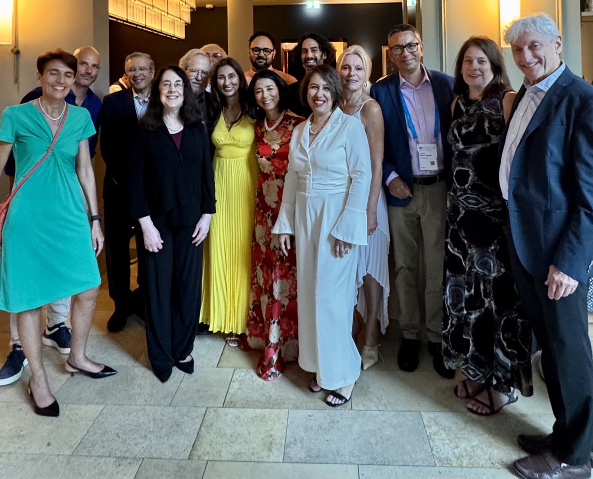 Sangeeta Goswami, MD,PhD (@sgoswamimdphd) on Twitter photo Cytokines signal. Chemokines recruit. These two pictures -> They INSPIRE. Priceless. #immunophiles #Presidential dinner <a href="/iuis_online/">International Union of Immunological Societies</a>, Vienna. Cytokines signal. Chemokines recruit. These two pictures -> They INSPIRE. Priceless. #immunophiles #Presidential dinner <a href="/iuis_online/">International Union of Immunological Societies</a>, Vienna.