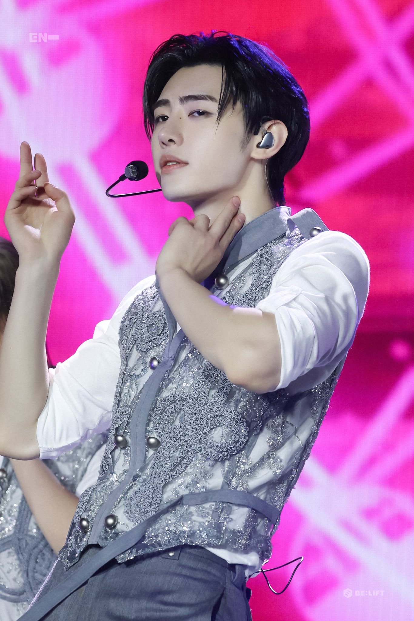 ENHYPEN WALK THE LINE 公式 ユニフォームHESEUNG ENHYPEN WALK THE LINE 公式 ユニフォームHESEUNG - メルカリ