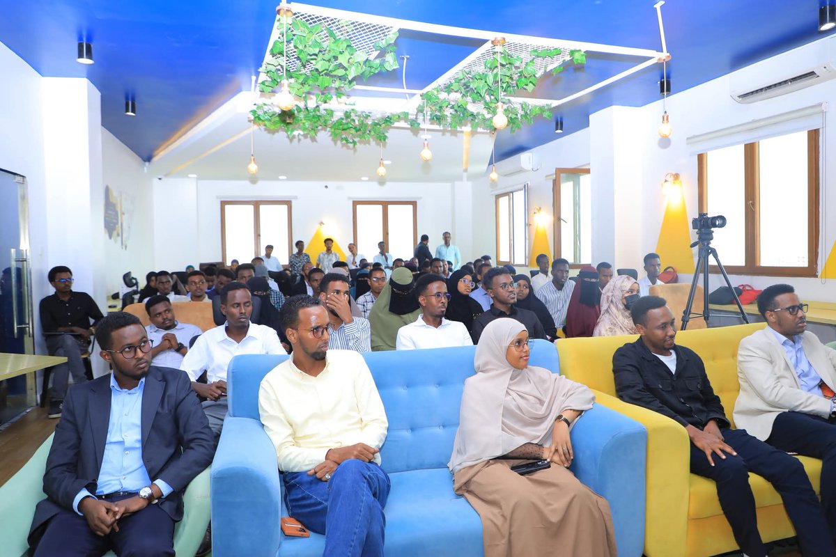 SIMADUniversity's tweet image. FabLab Mogadishu’s 3D Modeling Cohort #1 is officially closed.
With iForge, participants gained advanced 3D skills to drive innovation and were awarded for excellence. Another milestone for practical learning at SIMAD University!
#SIMADUNIVERSITY #FabLabMogadishu #iForge…