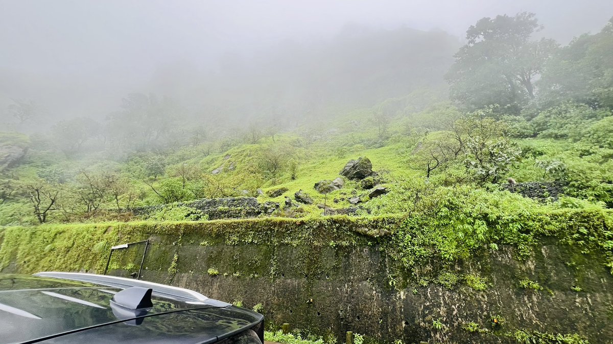 AuctionMirza570's tweet photo. Beautiful coastal weather #RoadDrive https://t.co/ihqRAXhUgf