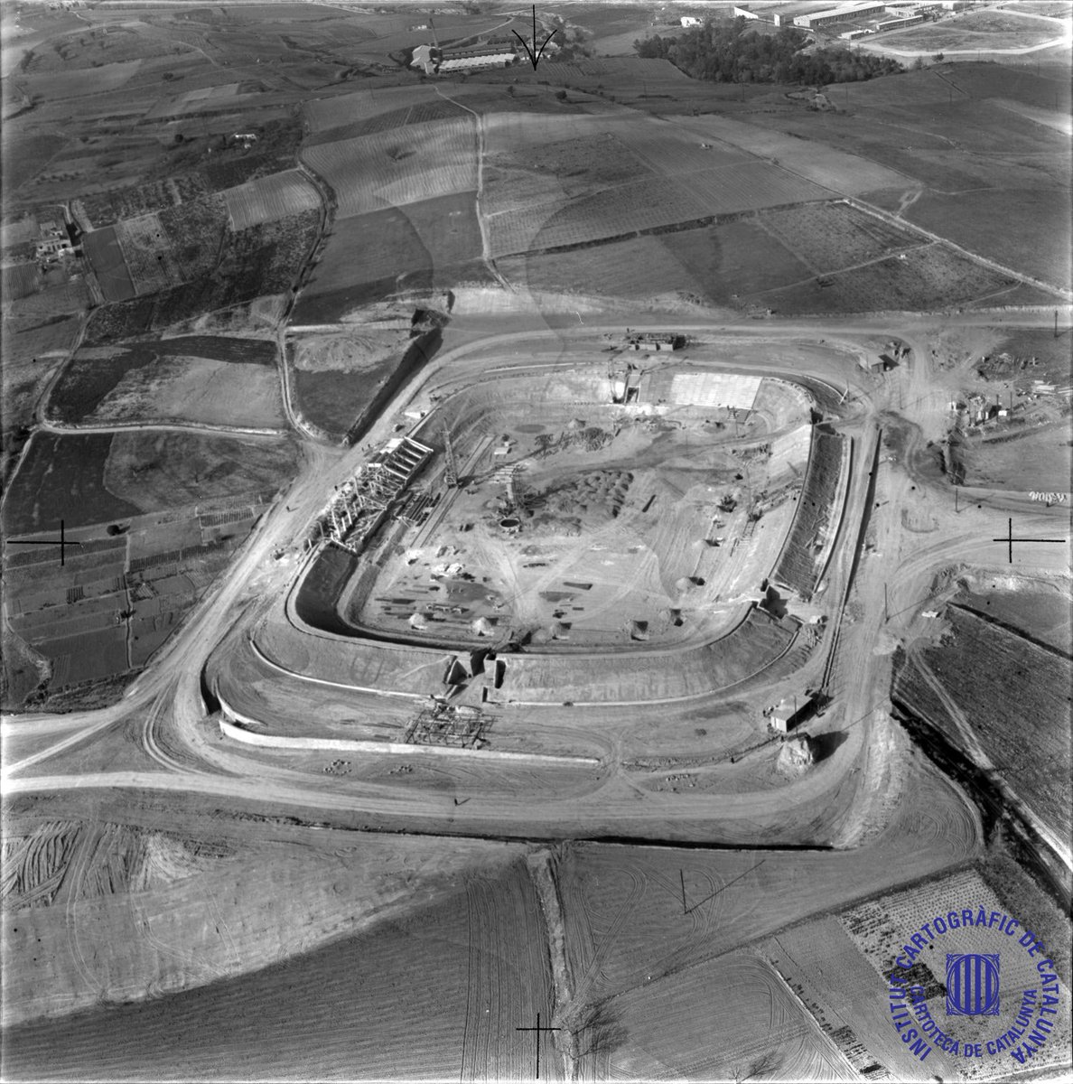 GRADA B pro (@gradabpro) on Twitter photo Es uno de los estadios míticos de nuestro fútbol.
Hoy hace 58 años que se inauguró la 𝗡𝗢𝗩𝗔 𝗖𝗥𝗘𝗨 𝗔𝗟𝗧𝗔, la casa de uno de los históricos, el <a href="/CESabadell/">CE Sabadell 🧅</a> Es uno de los estadios míticos de nuestro fútbol.
Hoy hace 58 años que se inauguró la 𝗡𝗢𝗩𝗔 𝗖𝗥𝗘𝗨 𝗔𝗟𝗧𝗔, la casa de uno de los históricos, el <a href="/CESabadell/">CE Sabadell 🧅</a>