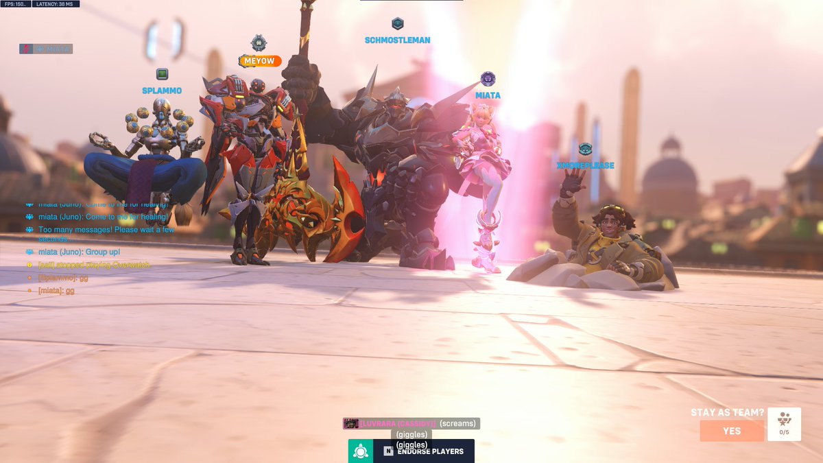 did the person holding the victory screen camera drop it or something wtf is this