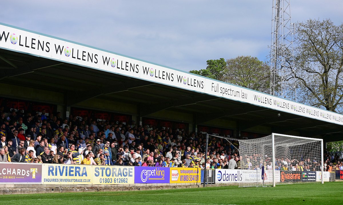 TUFC1899's tweet image. 👨‍👩‍👧‍👦 ʙʀɪɴɢ ᴛʜᴇ ꜰᴀᴍɪʟʏ ᴛᴏ ᴘʟᴀɪɴᴍᴏᴏʀ ᴏɴ ʙᴀɴᴋ ʜᴏʟɪᴅᴀʏ ᴍᴏɴᴅᴀʏ!

🎟️ ꜱᴘᴇᴄɪᴀʟ ᴏꜰꜰᴇʀ ᴀɴɴᴏᴜɴᴄᴇᴅ ꜰᴏʀ ᴅᴏᴠᴇʀ ꜰɪxᴛᴜʀᴇ, ᴡɪᴛʜ 4⃣ ᴛɪᴄᴋᴇᴛꜱ ᴀᴠᴀɪʟᴀʙʟᴇ ꜰᴏʀ ᴊᴜꜱᴛ £39.99!

➡️ tinyurl.com/49tw8k28

#tufc