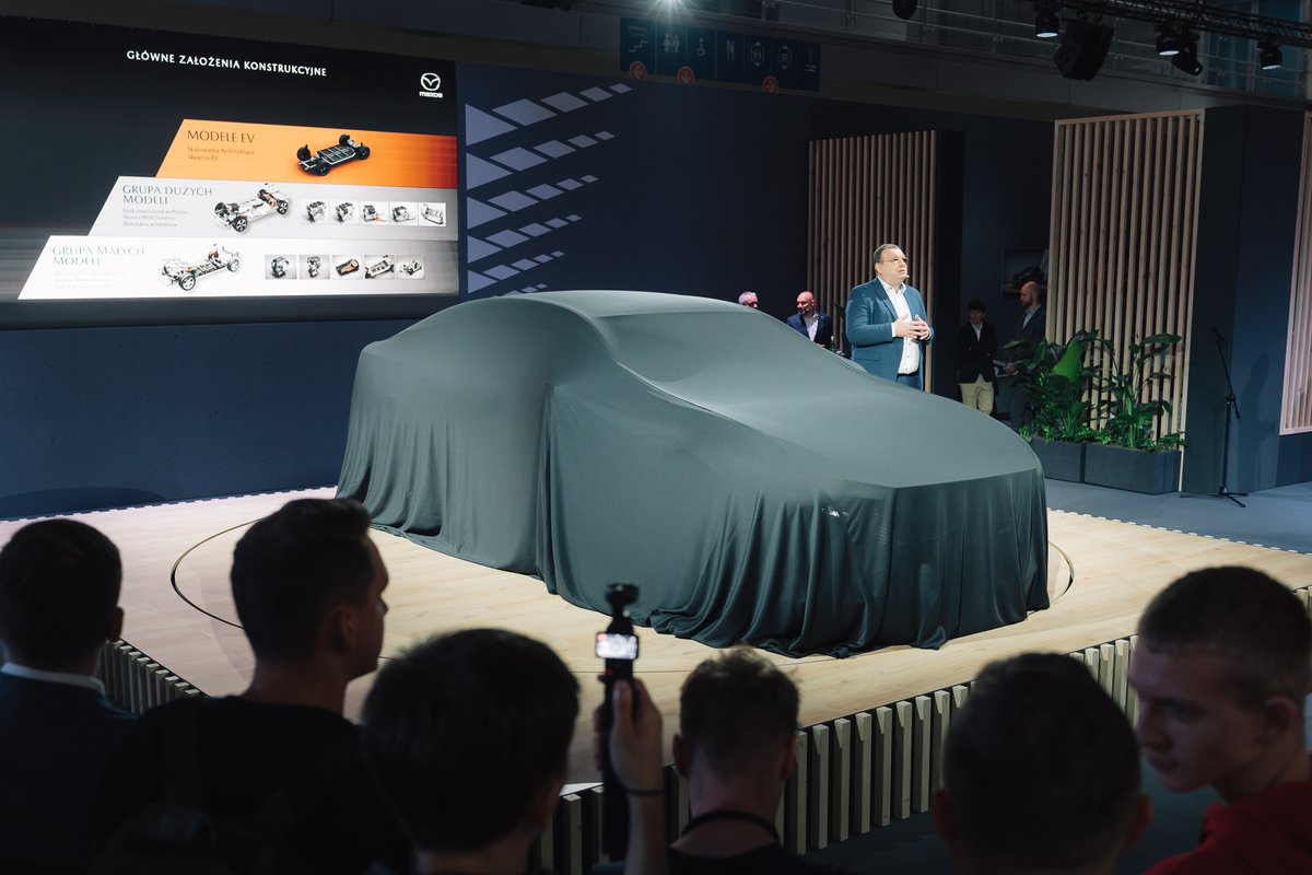 Poznań Motor Show tweet media
