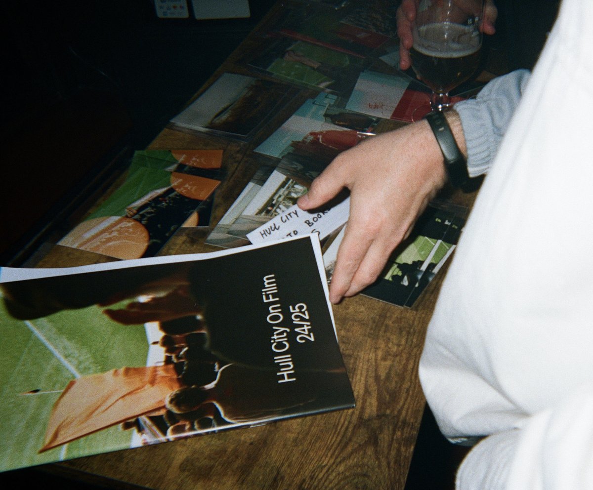 Hull City On Film (@hullcityonfilm) on Twitter photo City was brilliant on Sunday wasn't it? Since it was so enjoyable, I'm going to give away a couple of my 24/25 photobooks for free.
Follow the page <a href="/HullCityOnFilm/">Hull City On Film</a> and RT this post for a chance to win. I'll DM the winners on Friday.
#HullCity #HCAFC #UTT City was brilliant on Sunday wasn't it? Since it was so enjoyable, I'm going to give away a couple of my 24/25 photobooks for free.
Follow the page <a href="/HullCityOnFilm/">Hull City On Film</a> and RT this post for a chance to win. I'll DM the winners on Friday.
#HullCity #HCAFC #UTT