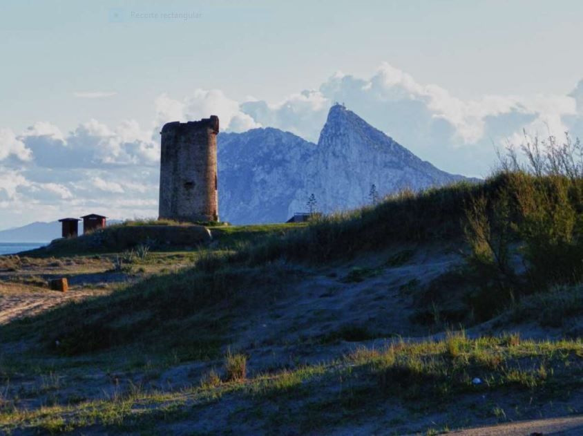 El Ayuntamiento adjudica las obras de restauración del entorno de Torrenueva. Con un presupuesto superior a los 300.000 euros pretende convertir este enclave de la ciudad en un nuevo polo de atracción turística 

ℹ️ buff.ly/hXZeyHC