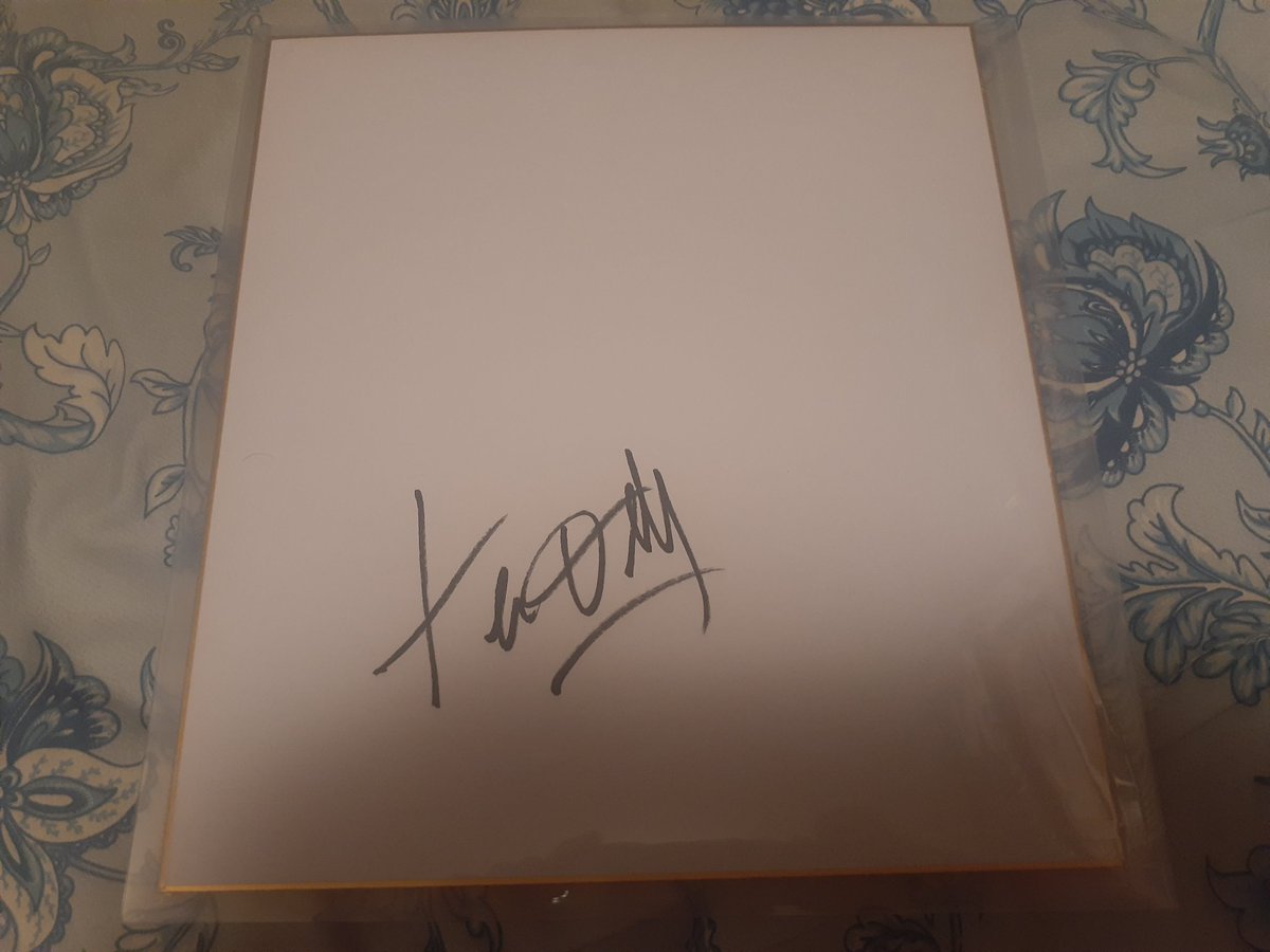 1枚目 武豊騎手のサイン 2枚目 河内洋 元騎手・調教師のサイン 3枚目 L