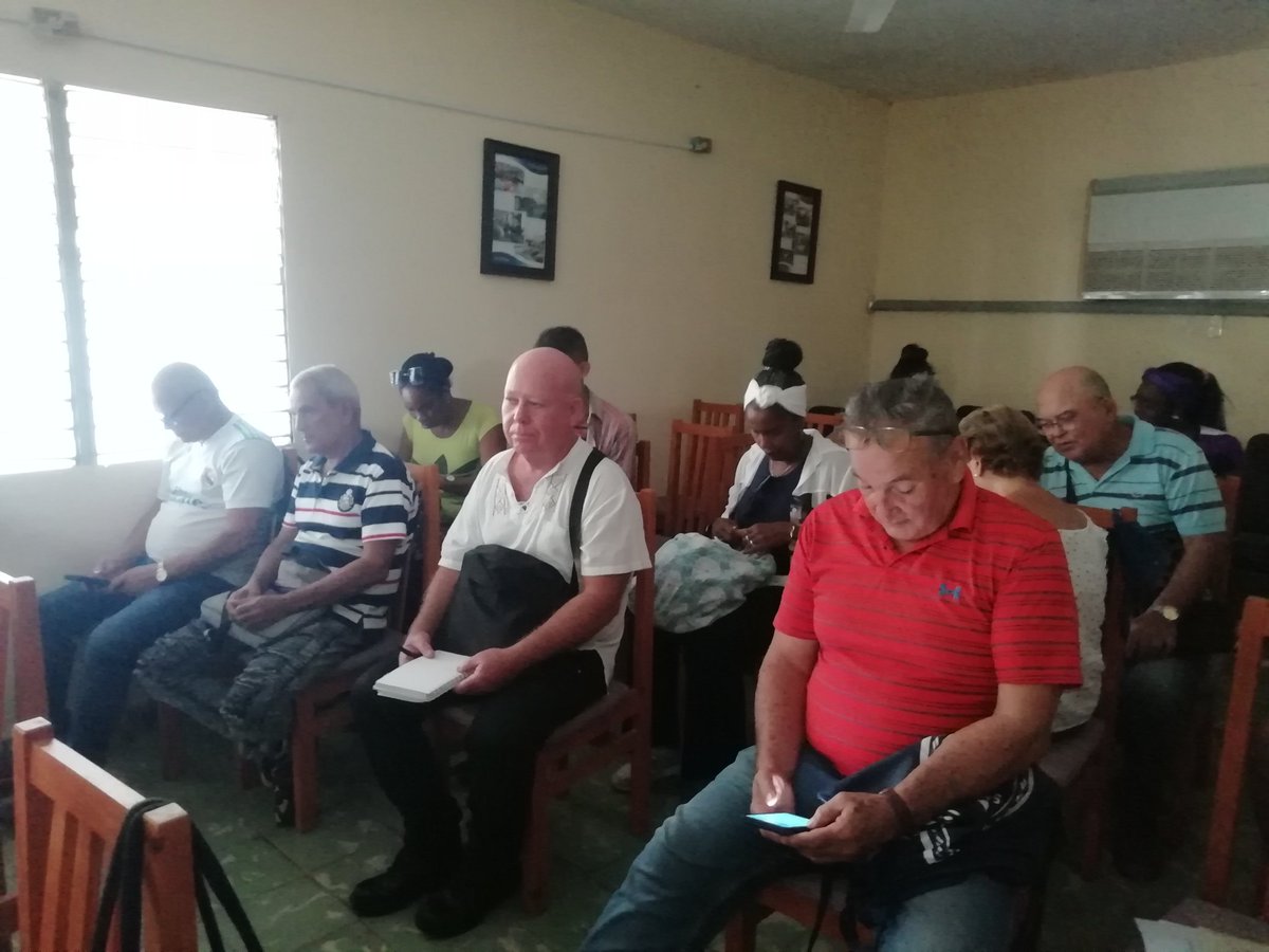 Intercambian funcionarios de la <a href="/DGECiegoDeAvila/">DGECiegodeÁvila</a> municipal y provincial para el aseguramiento del curso escolar 2025-2026, todo por una #EducaciónDeCalidad #EducaciónCiegodeAvila #CubaMined #CiegodeAvila <a href="/CalderonPineiro/">Luis Enrique Calderón</a> <a href="/naimatrujillob/">Naima Ariatne Trujillo Barreto</a> <a href="/JHGcasanova/">julio Heriberto Gómez Casanova</a> <a href="/MadeleysL/">Madeleys Sánchez Llanes</a> @marlenTriana
