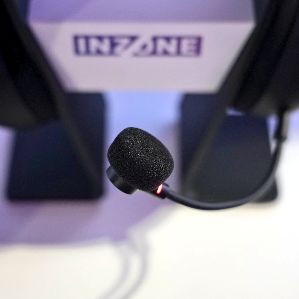 whatgearreviews's tweet image. Sony has just upgraded its flagship gaming headphones! 🎧 These are the new #InZoneH9II. Once again, Team @fnatic has collaborated with @Sony InZone to create a pair of headphones that are perfect for #ProGamers, aspiring pro gamers, and #Esports enthusiasts. 🎮 Some of the…