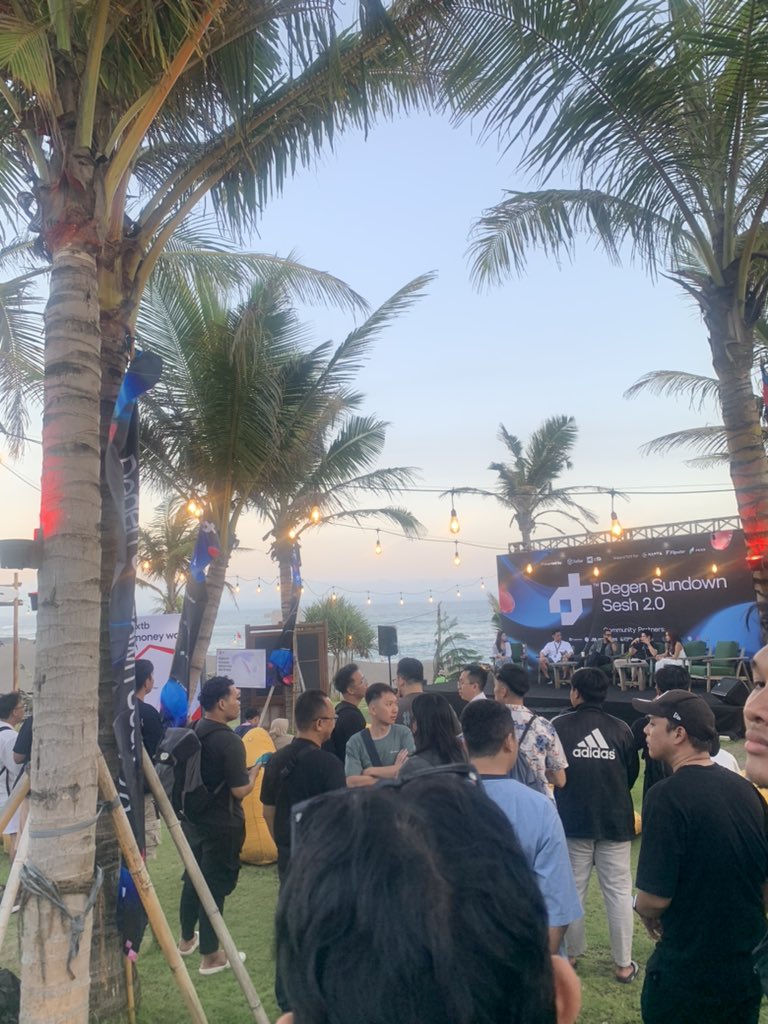 Join us guys <a href="/XellarWorld/">Xellar</a> 
#DegenSundownSesh