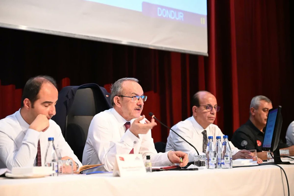 Malatya’da Uyuşturucu Savaşı! Vali ve Emniyet alarmda!

malatyakalitehaber.com/yasam/malatyad…

#malatyahaberleri #SeddarYavuz #UYUŞTURUCU