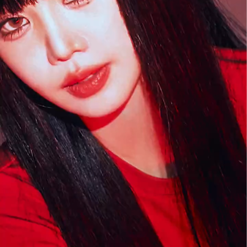 MiladySoojin's tweet photo. A dangerous allure.