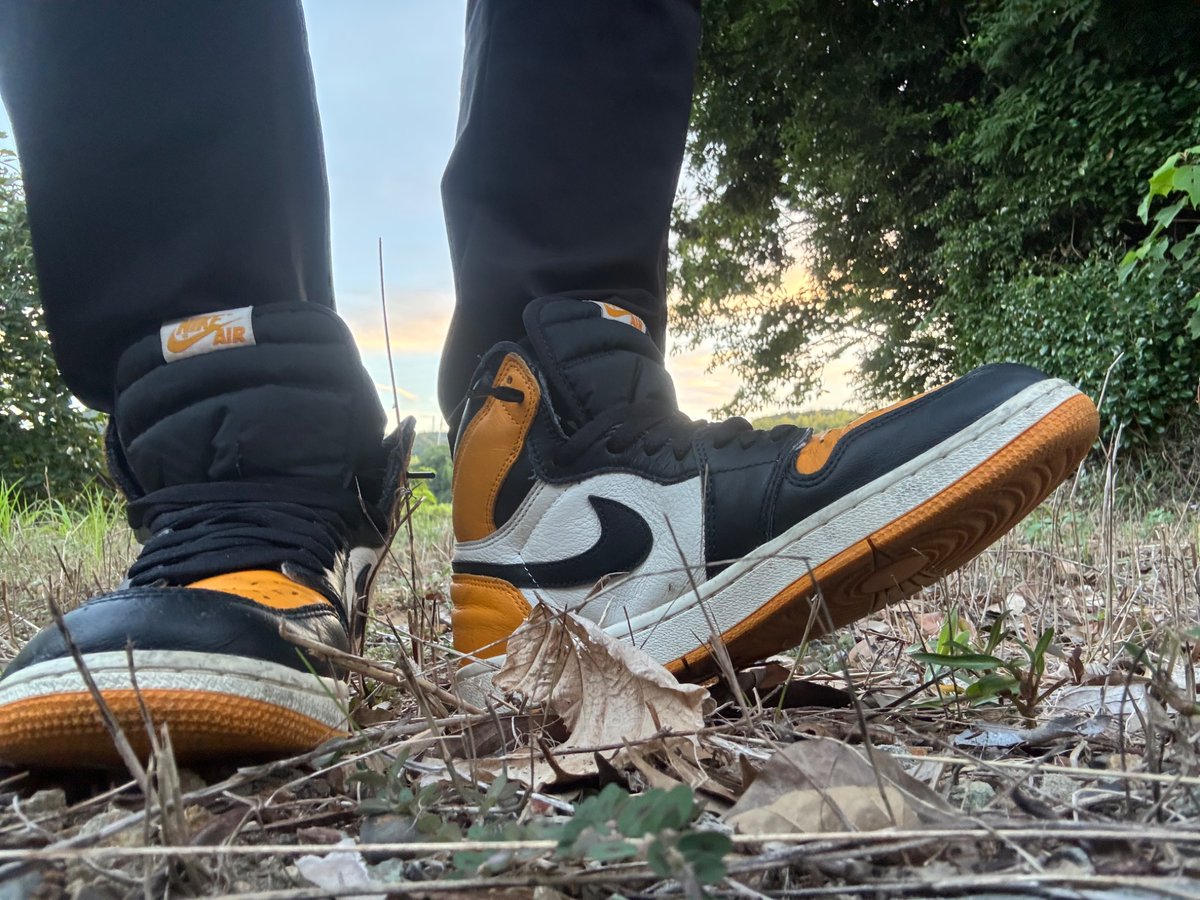 sneaker like tweet media