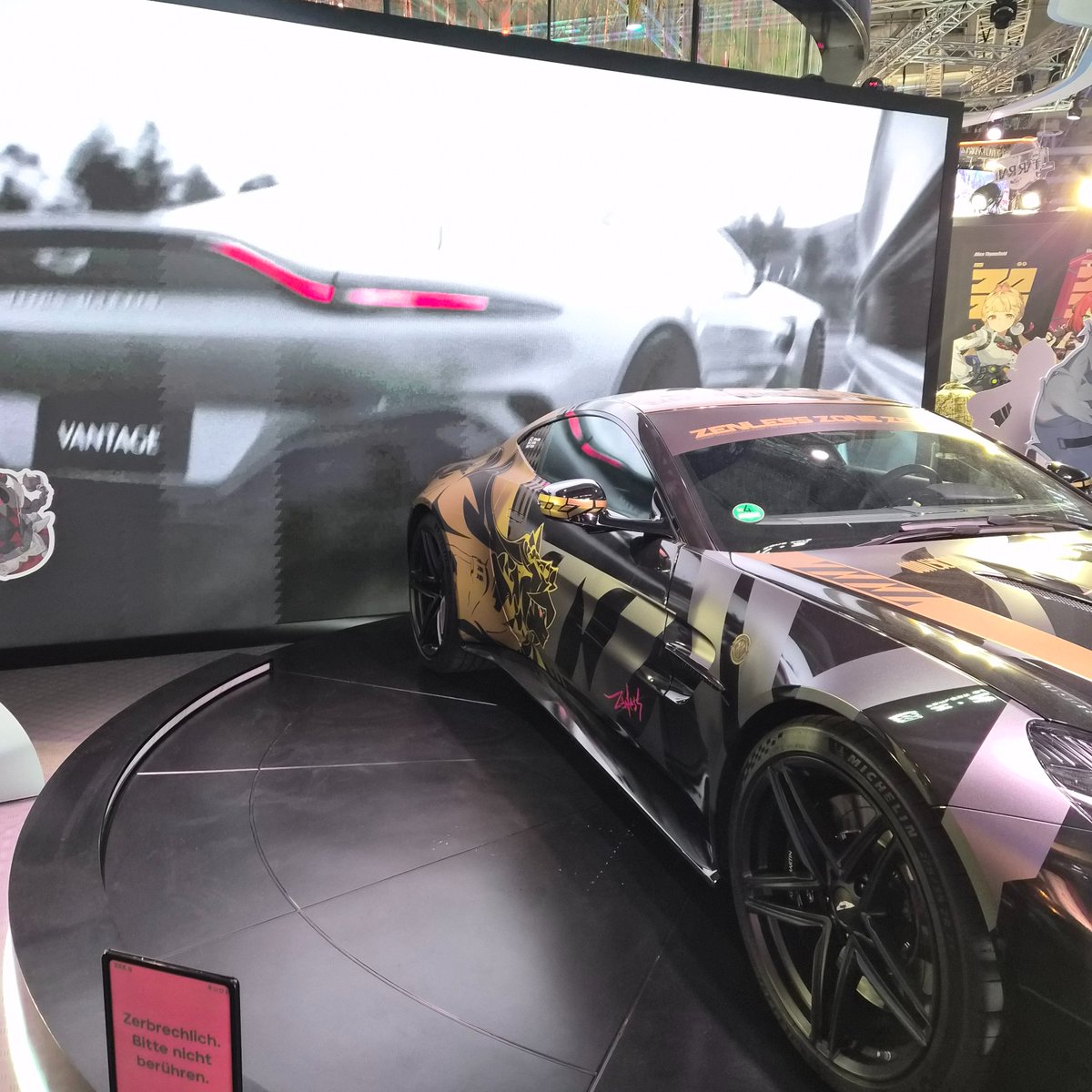 aTarabyte tweet media