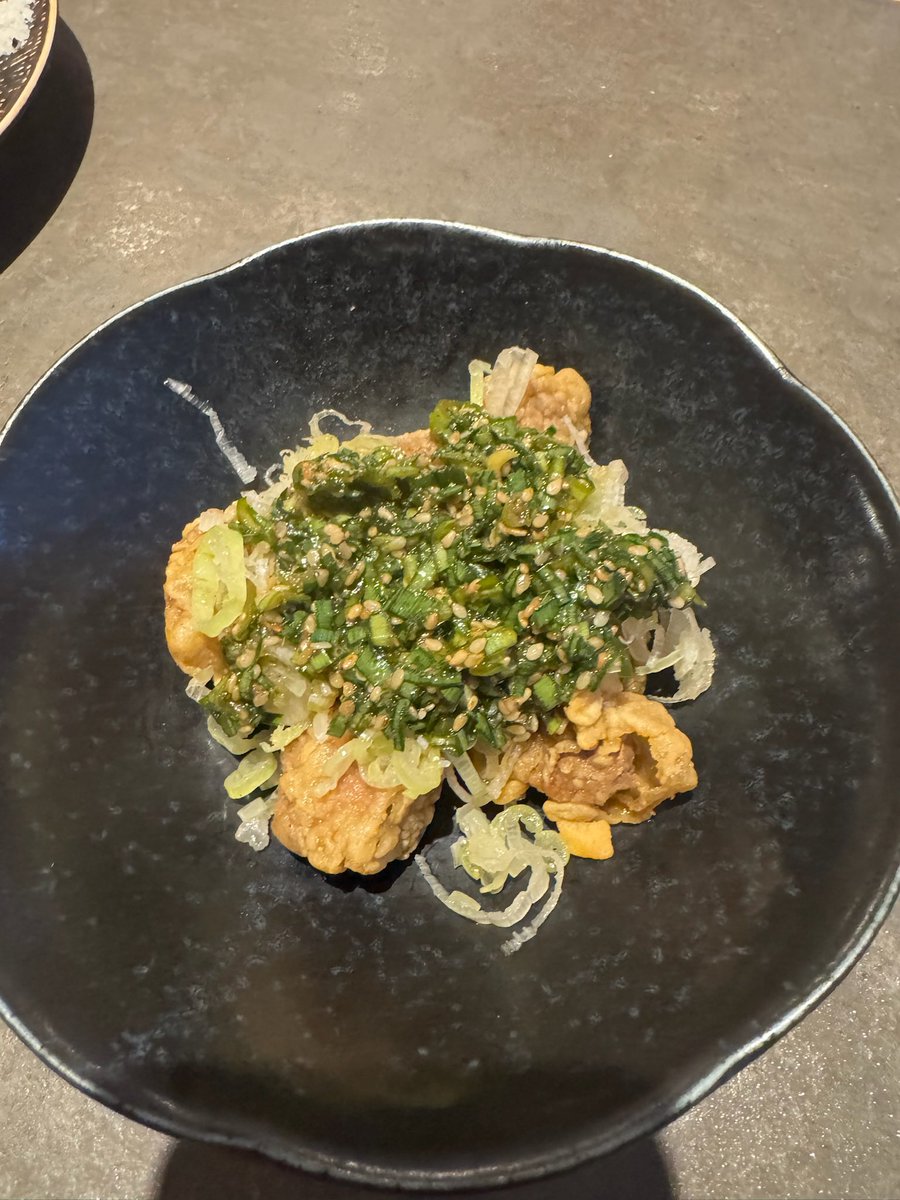 ruisen_project's tweet photo. お嫁さんが鉄分不足なので 美味しいホルモン(レバー)のお店へ。数日前に予約して行くの久し振りだな。
全ての料理が予想を超えた
レバニラ炒めが美しい。レバーの最中は最高❗️美味しいハイボールは氷がデカい笑 良いお店を見つけるノーズは鈍ってないぜ笑
#KOGANE
#モツ酒場 https://t.co/Hh6UlXhu8W