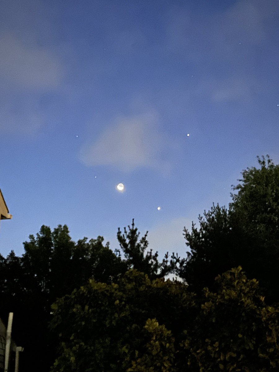 The stars (and planets) aligning on this first day back to school for Cincinnati Public students  @wlwt has you covered from the bus stop to the classroom this morning