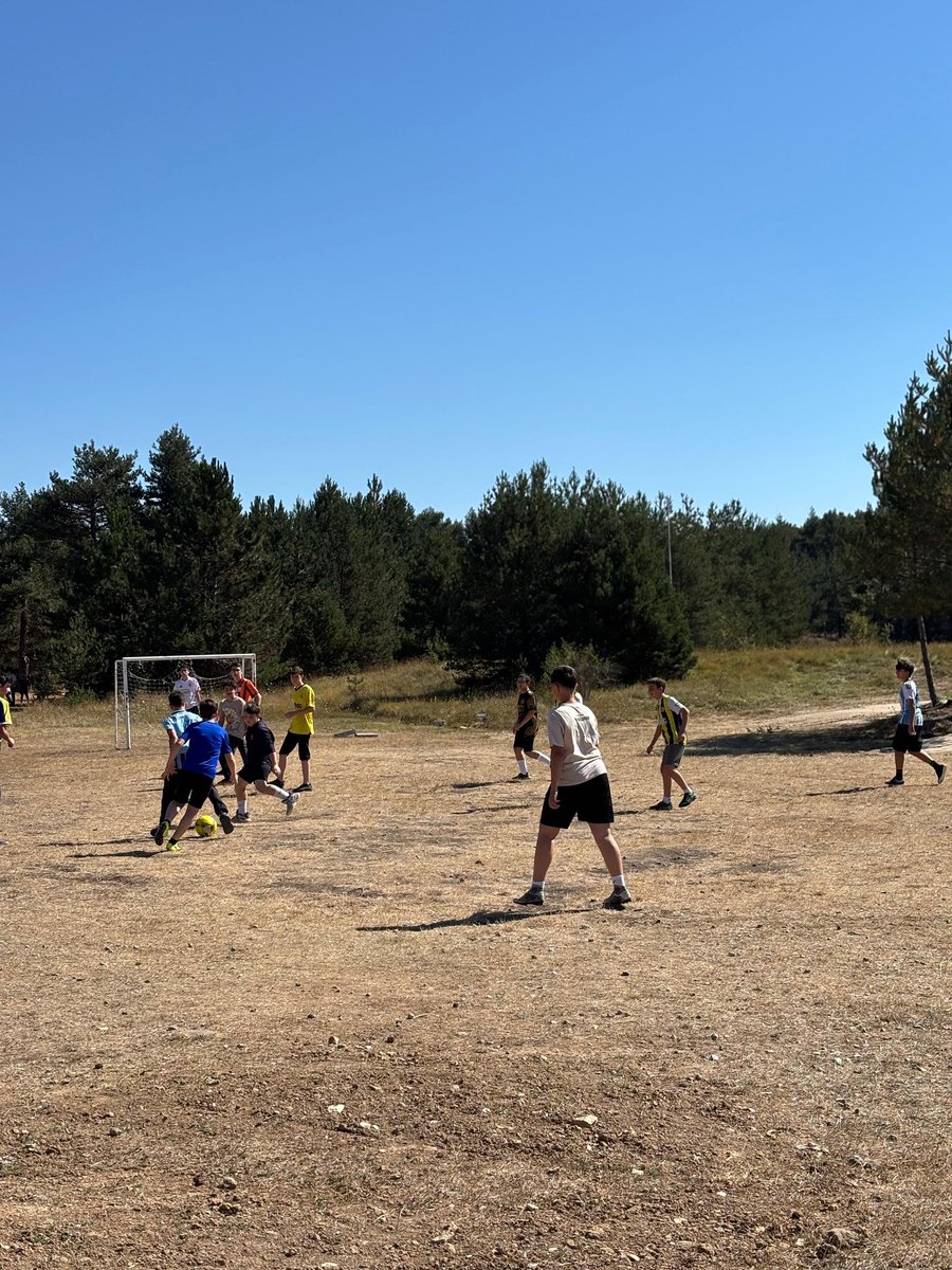 ankortaokullar's tweet photo. 📍 #KastamonuKadıdağKampı
📸 Futbol etkinliğinden görüntüler🌲🔥
#AGD #AnkaraAGD #OrtaokullarKomisyonu #Kamp #Gençlik #Doğa #Kastamonu #Kadıdağ #AGDAnkara https://t.co/uveikfP60O