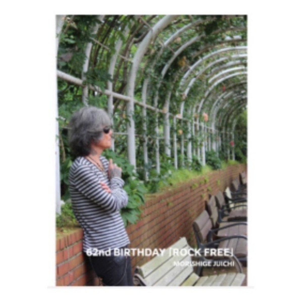 【写真集受注のお知らせ】 
完売しておりました写真集ですが、受注生産いたします。
mjmasquerade.base.shop/items/115800043

ご予約期間:2025/8/20 19:30〜2025/8/24 16:00
発送:2025/9/1頃の予定(前後する可能性がございます)