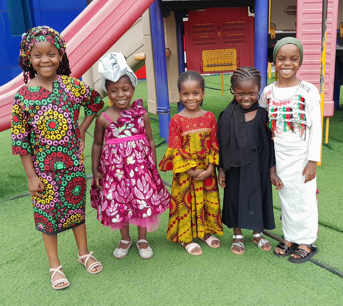 PaceSetters12's tweet image. Culture came alive today at Pacesetters’ Academy, Wuse Summer School! ✨ Our pupils shone brightly in their stunning cultural attire, proudly celebrating the richness of their heritage. 💃💃🕺🕺
#PacesettersSchoolsAbuja 
#PacesettersAcademyWuse
#settingthepace 
#bestschoolinabuja