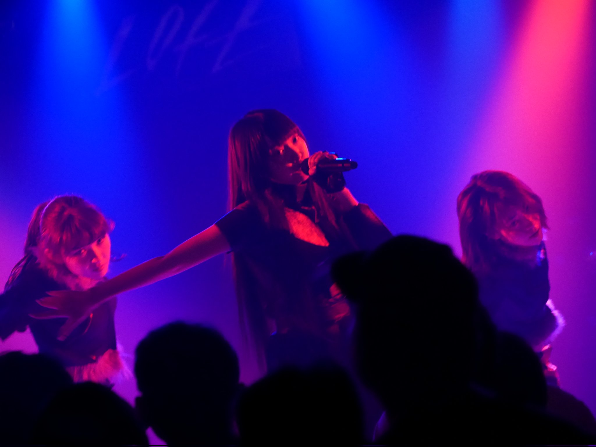 nicora ray ark on X: 