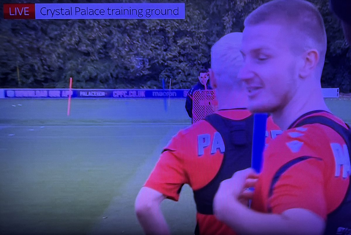 Sky Sports News ask Adam Wharton about his future and he just points at the badge. Legend 💪🏻 #cpfc