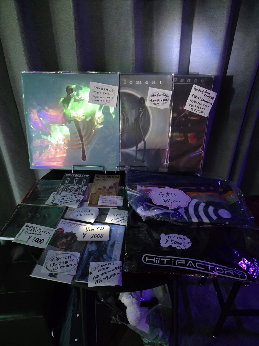 Y0SSIENSIS's tweet image. 頭文字D登場車種オーナーが
ユーロビートのイベントに来てみた

これはセミナーだっ

#INTERSECT