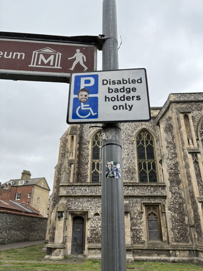 Helen Gore tweet media