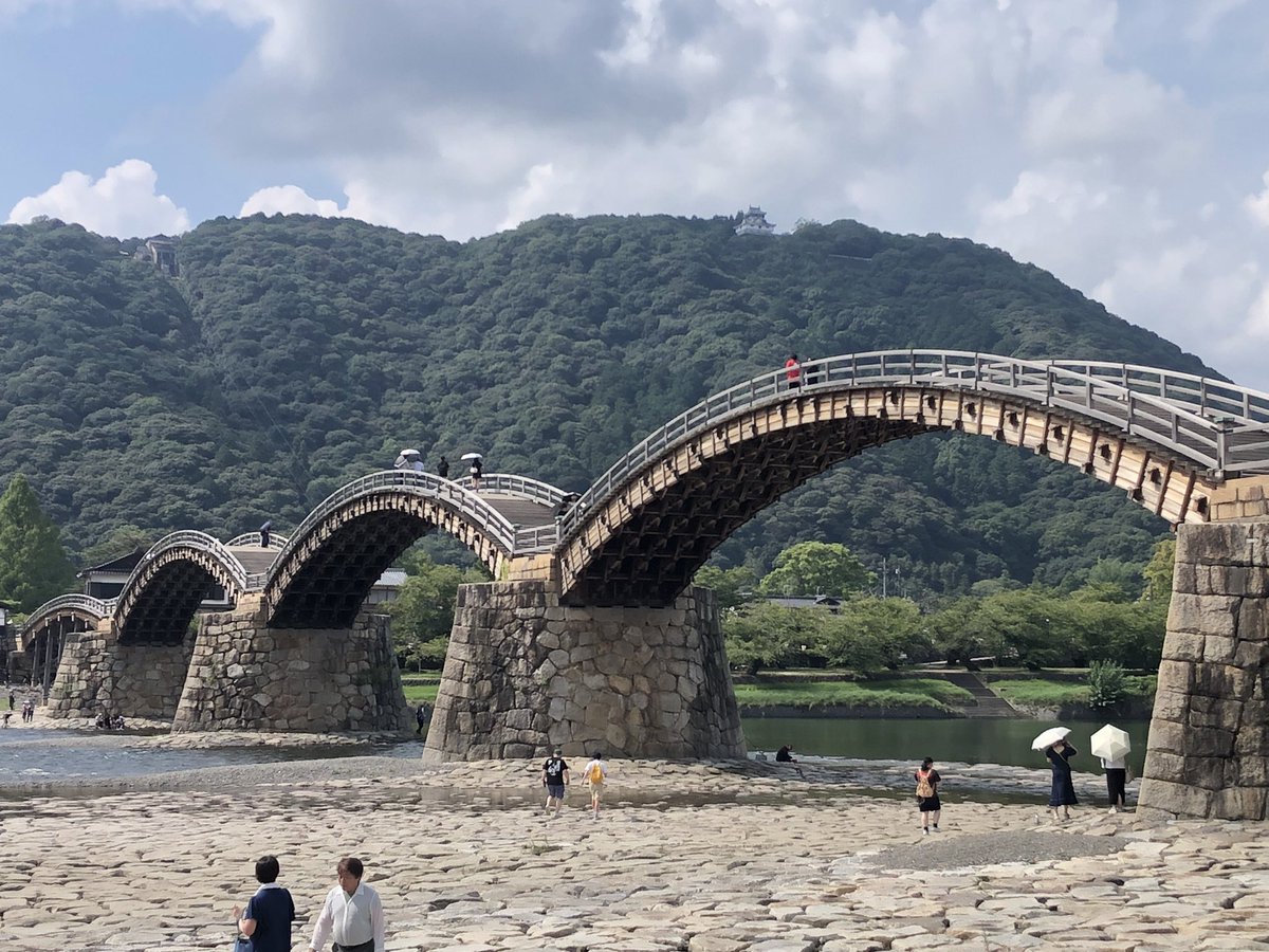dw_p67's tweet photo. いろり山賊
錦帯橋
白蛇神社 https://t.co/UGKRYM7bbg