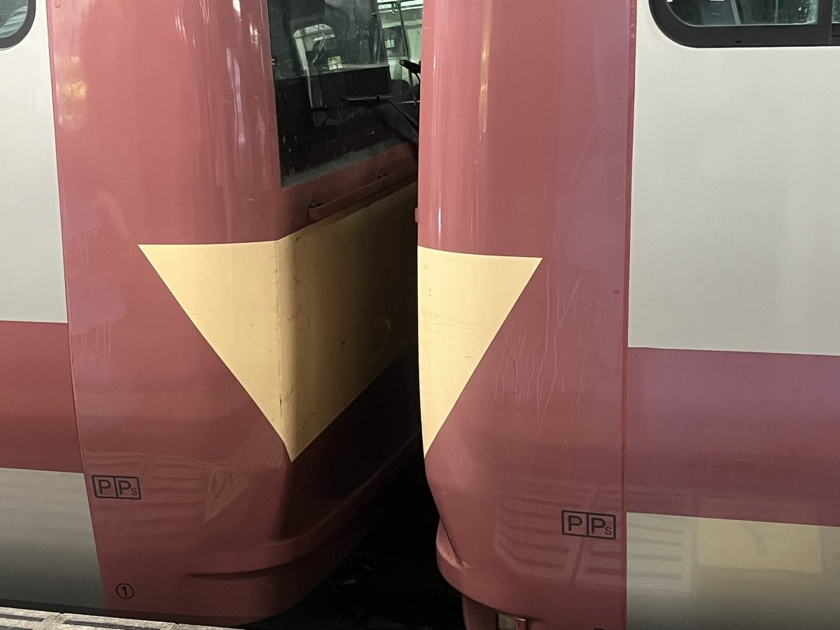 alongjobanline's tweet photo. 5月11日以来約100日ぶりに赤電15両編成に!この組み合わせはあと何回見れるのでしょうか?
どちらの赤電も塗装の部分は変色している箇所がありました
赤電15両とグリーンレイクの組み合わせだけ見れなかったのが後悔です
#常磐線 #赤電 #K423 #K451 https://t.co/L3eAmk3eBZ