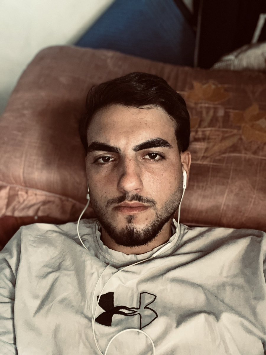 Hello my friends, I see that all people forgot about me, I suffer from skin diseases, I don't move because of that, please don't forget me

Donate and share and put a comment please
😭😭🥹

chuffed.org/project/137543…