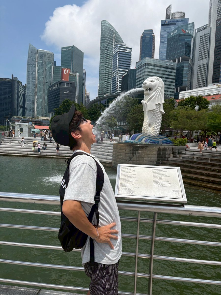 satotin_yusuke's tweet photo. シンガポールに行ってきました🇸🇬家族では初海外でしたが、楽しめました🦁

✔物価高い、円安チーン
✔マーライオンガッカリしない
✔マリーナベイサンズは泊まるべし
✔チップ文化ないのは楽
✔食べ物はどれも美味しい
✔移動はタクシーメイン

という、たまにはTHE SNSみたいな投稿してみました🥹 https://t.co/plJDMYNwnZ