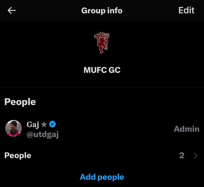 UtdXclusive's tweet photo. I made a Manchester United group chat with @utdgaj 
for the new season ahead. 

If you would like to join, do these steps below:

1. LIKE this tweet
2. RETWEET
3. &amp; FOLLOW @utdgaj 

Once completed, we will add you! https://t.co/zX532CieC7
