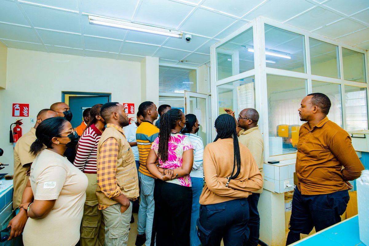 rwanda_mining's tweet photo. @LuNa_Smelter As part of the Induction, new #RMA staff visited @LuNa_Smelter to deepen their understanding of the mineral value chain, traceability, trading dynamics, and Rwanda’s role in global markets 

🌐📊 #RMAInduction #MineralTrading https://t.co/chPI07FUXP