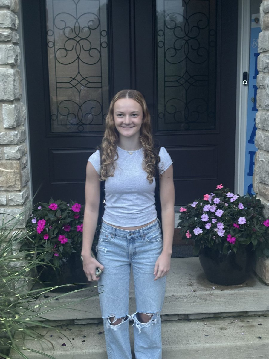 💙🩵Back to school -  finally in the same building! 9th and 11th grade! 🩵💙 <a href="/OBHSBearsSoccer/">OBHS Boys Soccer</a> <a href="/ladybearsbbk/">Berlin Lady Bears Basketball</a> <a href="/OlentangySD/">Olentangy Schools</a> #ClawsUp <a href="/AddiTrowbridge/">Addilyn Trowbridge</a> #Carter