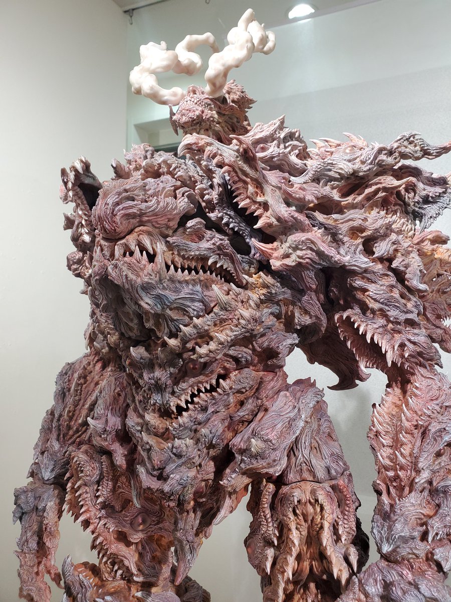 是非、その目で

東銀座Gallery MUTONで開催中の
中西宏彰・タンノハジメ 二人展に行ってきました。
なんという情報量でしょう

9月6日(土)までですので訪れてみてはいかがでしょうか？

※日・月は休廊です。
歌舞伎座のすぐ近くです。

写真続きます↓

<a href="/GalleryMumon/">Gallery MUMON</a>
 <a href="/hiyocoman01/">中西宏彰/Hiroaki Nakanishi</a>
<a href="/tnn_scaltinof/">タンノハジメ</a>