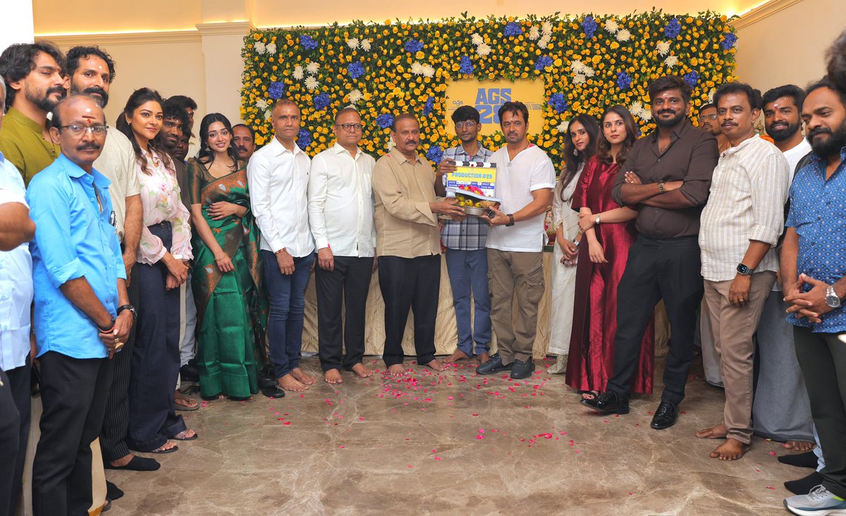 sridevisreedhar's tweet image. #AGS28 💥with the “Action King” @akarjunofficial @abhiramiact &amp;amp; @preitymukhundan , directed by @subashraj1197 ♥️

@Ags_production #KalpathiSAghoram #KalpathiSGanesh #KalpathiSSuresh
 
@archanakalpathi @aishkalpathi 
@venkat_manickam @malinavin @RaviBasrur