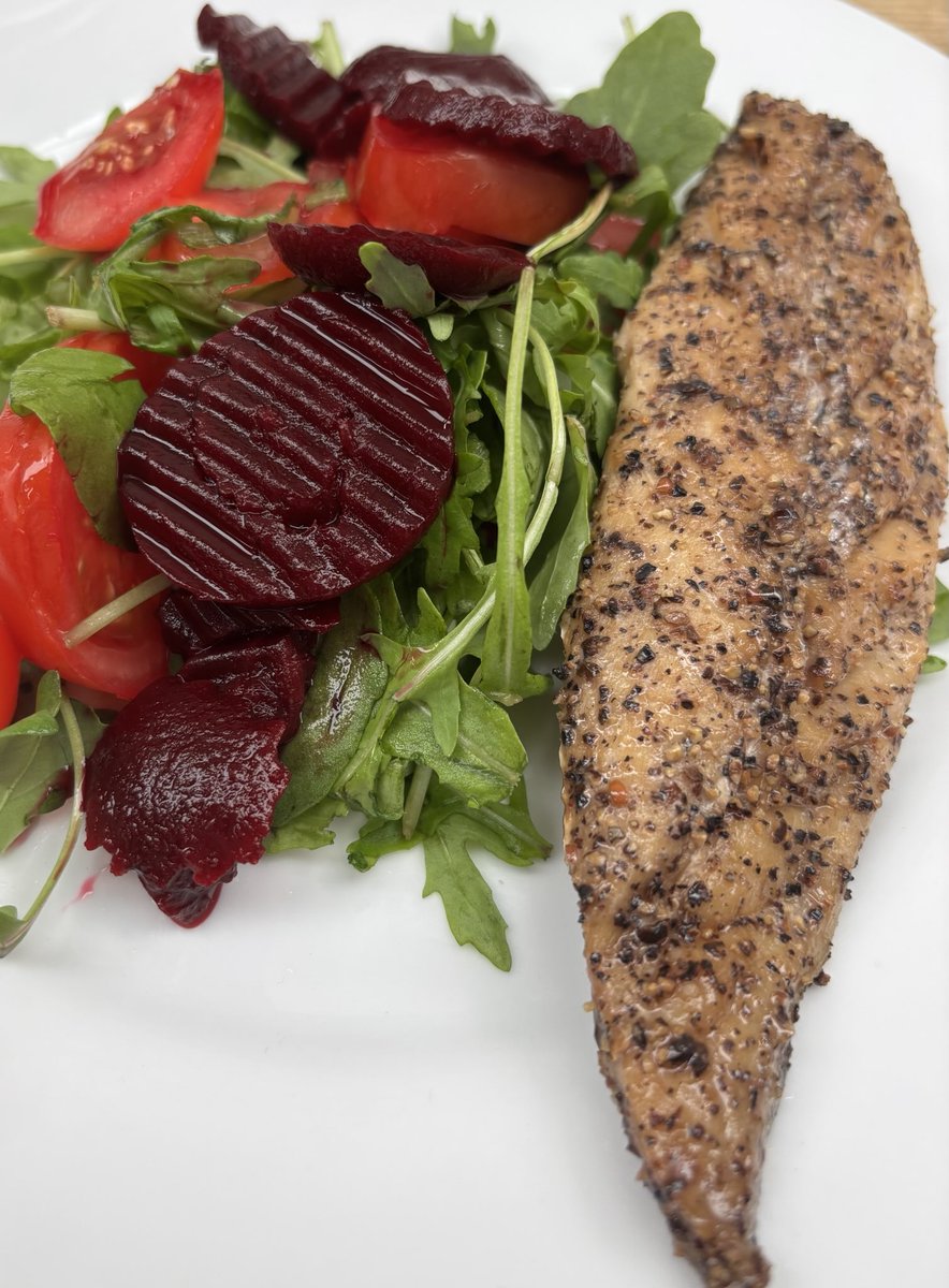 daviebroon51's tweet image. Love a bit beetroot with my mackerel #Fishy