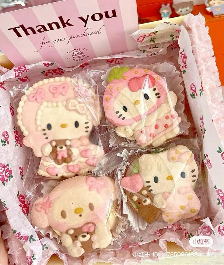lovesickdoe's tweet photo. hello kitty cookies https://t.co/0pWs5XOj3Q