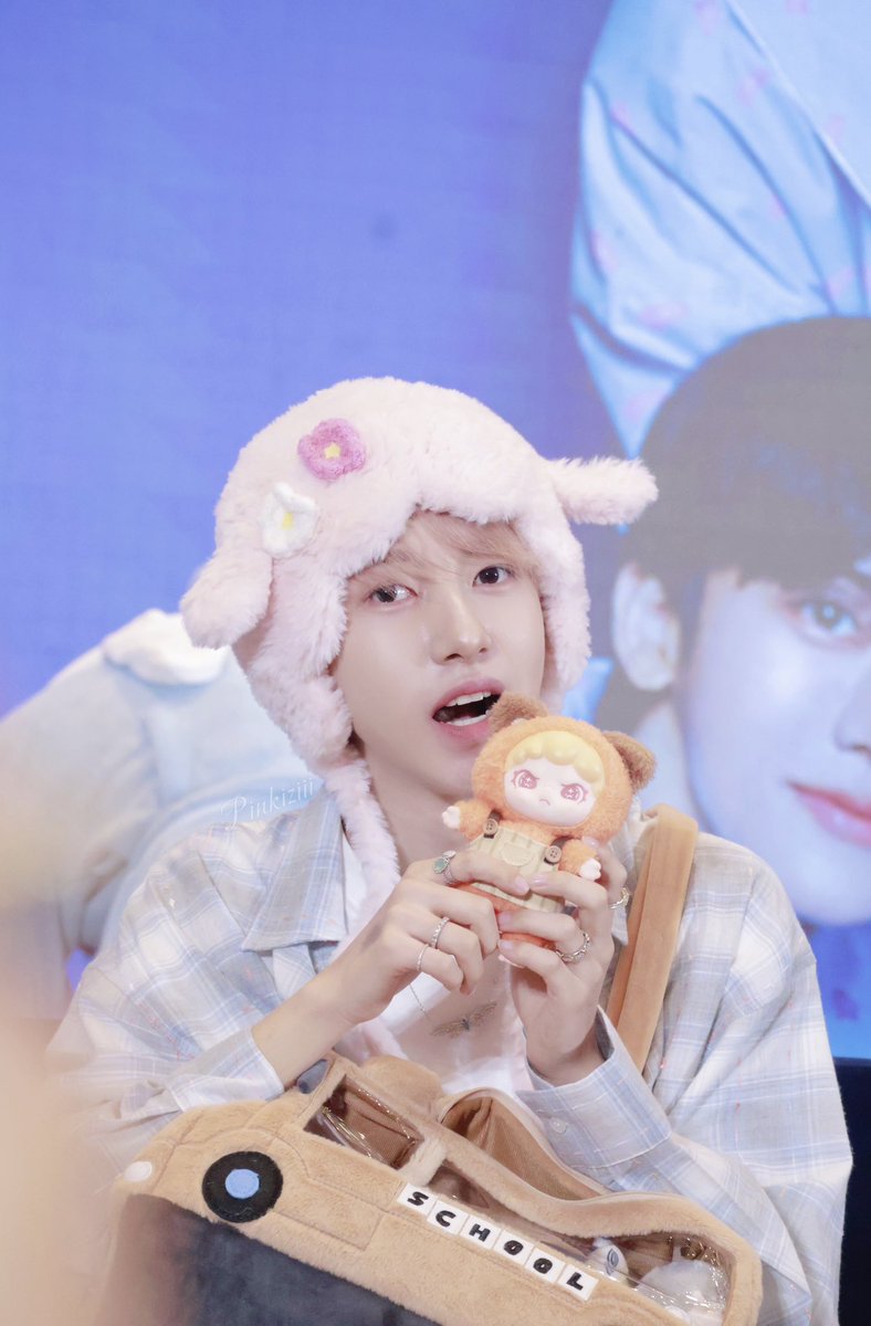 Pinkiziii tweet media