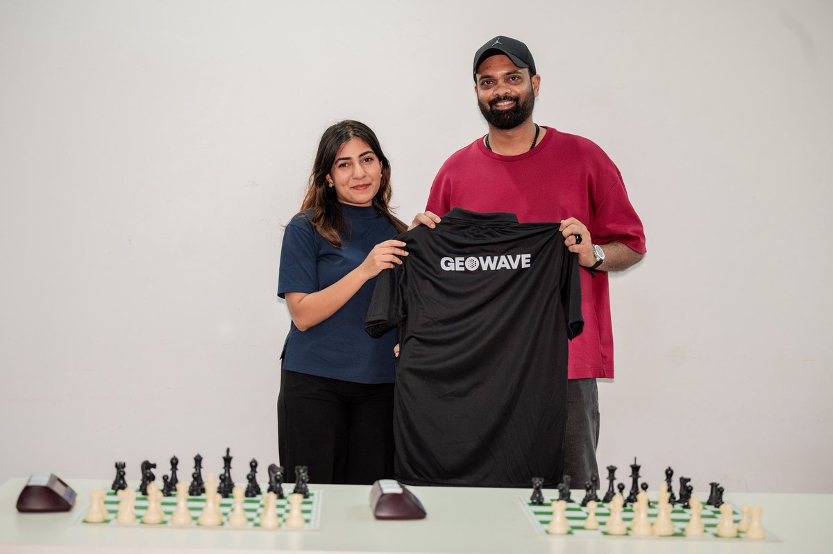 geowave_mv's tweet photo. Geo Wave  is honored to sponsor Club Stone Wall  at the National Club Chess Championship 2024, taking place from 20th – 28th August 2025. 

Representing the pride of the Maldivian chess community, the nation’s top player @mshuaau and top female player @nihayahmed will compete https://t.co/qMWQrp032e