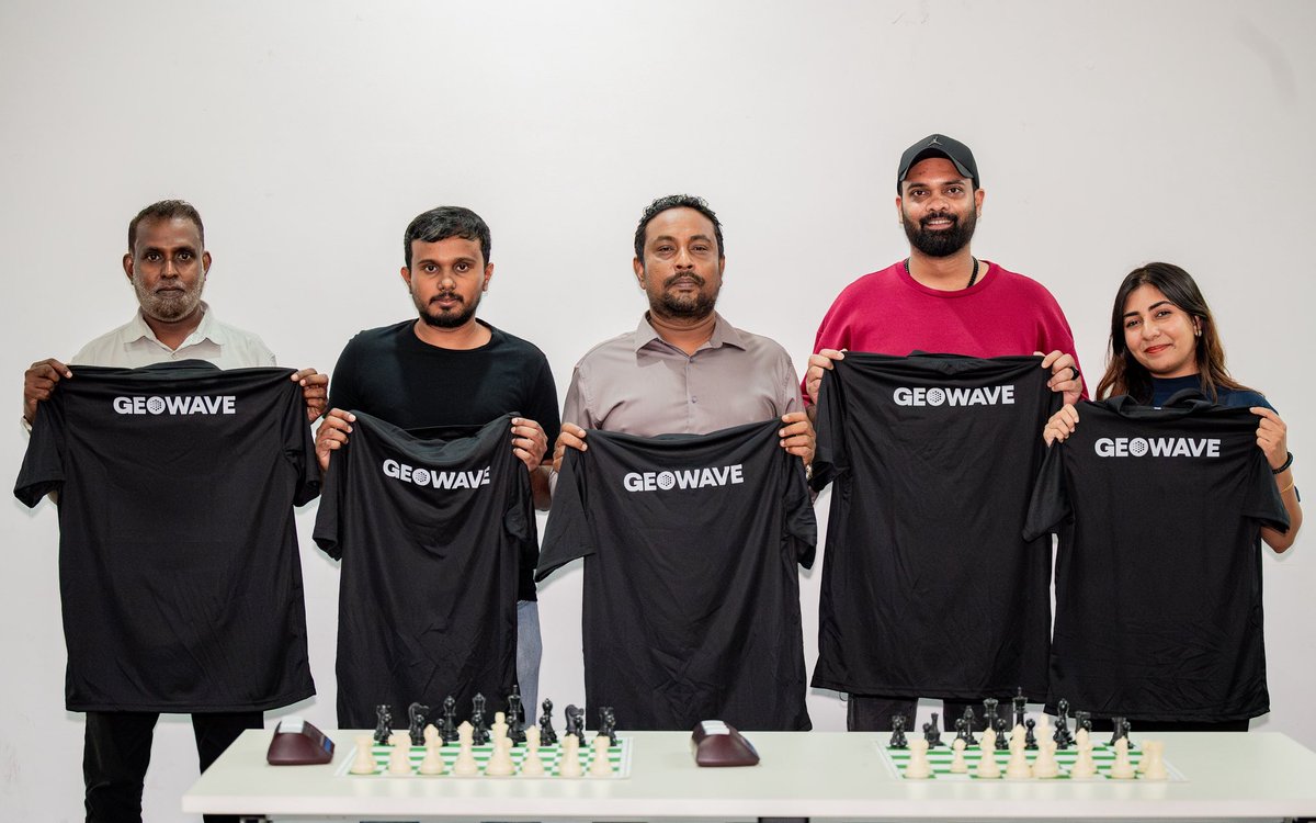 geowave_mv's tweet photo. Geo Wave  is honored to sponsor Club Stone Wall  at the National Club Chess Championship 2024, taking place from 20th – 28th August 2025. 

Representing the pride of the Maldivian chess community, the nation’s top player @mshuaau and top female player @nihayahmed will compete https://t.co/qMWQrp032e