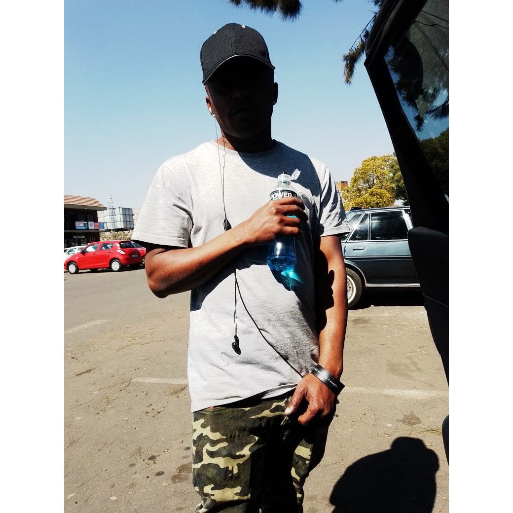 noahbakersa's tweet photo. https://t.co/IYrA0BZwYq