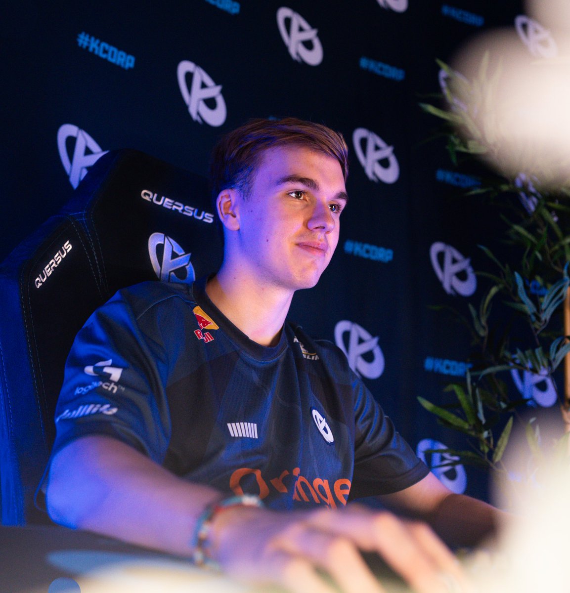 KC Atow. 🇧🇪 (@atowrl) on Twitter photo Les ptits potes, on fête la victoire de l'EWC ensemble en vous faisant gagner une chaise Quersus KC !
Votre soutien fait toute la diff 💙
> RT + Follow <a href="/QuersusFR/">Quersus France</a>, <a href="/KarmineCorp/">Karmine Corp</a> et moi 🤠
> Tirage au sort le 27/08 🍀🍀 Les ptits potes, on fête la victoire de l'EWC ensemble en vous faisant gagner une chaise Quersus KC !
Votre soutien fait toute la diff 💙
> RT + Follow <a href="/QuersusFR/">Quersus France</a>, <a href="/KarmineCorp/">Karmine Corp</a> et moi 🤠
> Tirage au sort le 27/08 🍀🍀