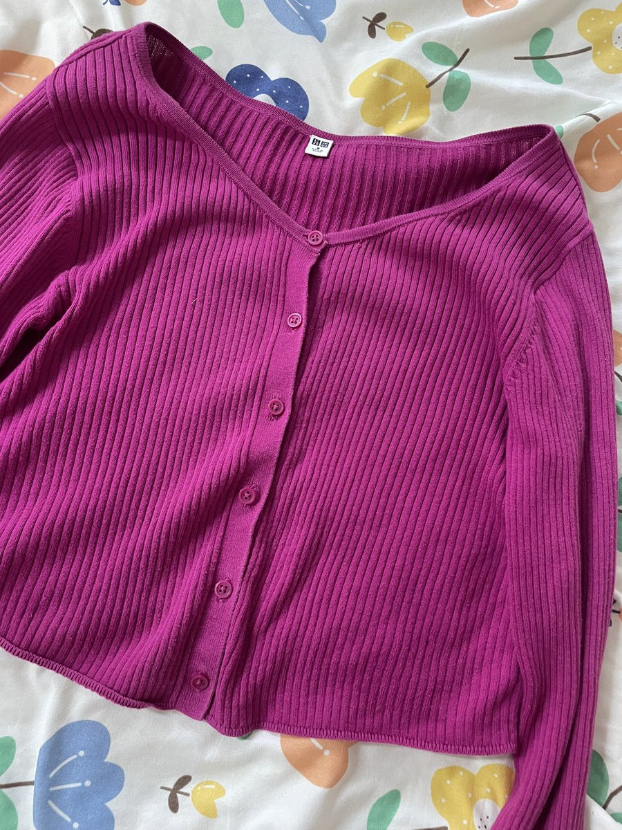 Usedmni73's tweet photo. เสื้อครอปคาดิแกนUniqlo ป้ายติดไซต์M ✅
- ไม่มีมีตำหนิ  ราคา 80฿ส่งฟรี‼️‼️

#ส่งต่อstylist #ส่งต่อยูนิโคล่ #ส่งต่อเสื้อผ้ามือ2 #ส่งต่อเสื้อมือสอง  #ส่งต่อuniqlo #ส่งต่อเสื้อกันหนาว #ส่งต่อเสื้อแขนยาว  #ยูนิโคล่มือ2 #ส่งต่อเสื้อกันแดด https://t.co/QwbZd5FOe7