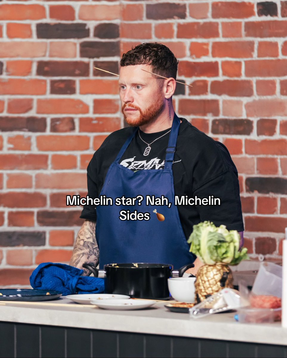 Ethan ‘sous-chef’ Payne (unpaid internship) 🍗